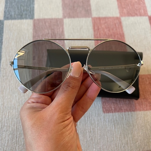 Valentino Rockstud sunglasses - Picture 3 of 5